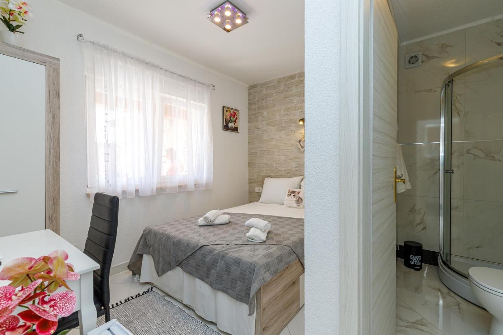 פורץ Genoa Rooms חדר תמונה